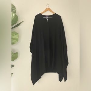 Vintage Ralph Lauren Top. Never been worn. Excellent condition.